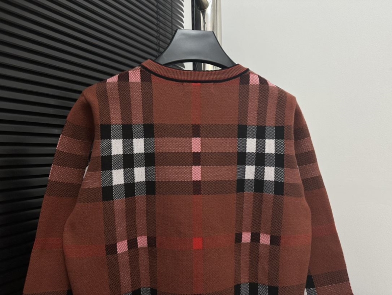 Burberry Sweaters